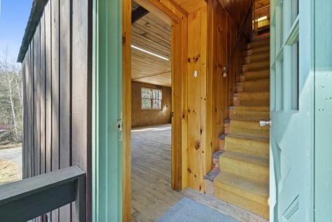 39 Sebago Road Raymond ME 04071