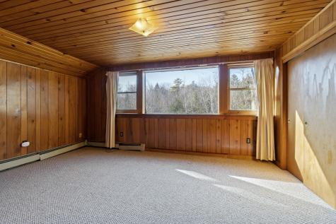 39 Sebago Road Raymond ME 04071