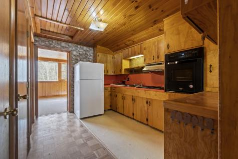 39 Sebago Road Raymond ME 04071