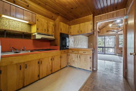 39 Sebago Road Raymond ME 04071