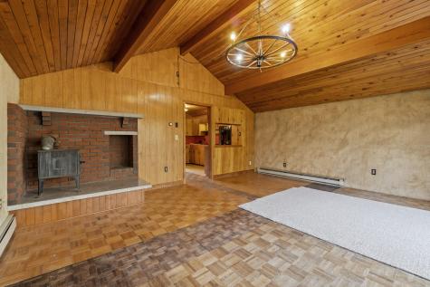 39 Sebago Road Raymond ME 04071