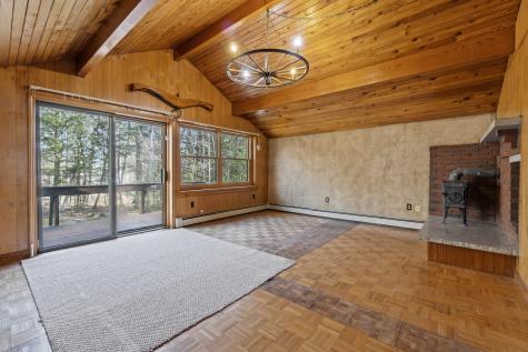 39 Sebago Road Raymond ME 04071