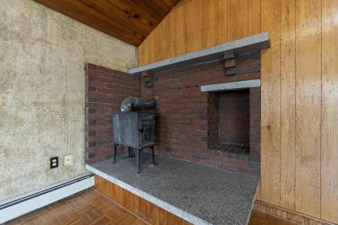 39 Sebago Road Raymond ME 04071