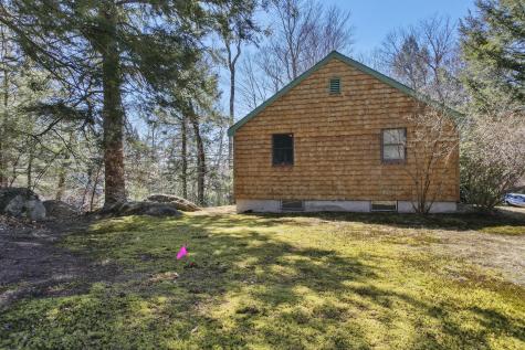 39 Sebago Road Raymond ME 04071