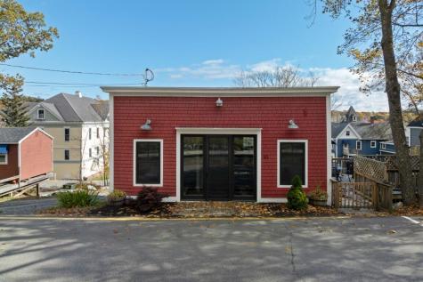43 Oak Street Boothbay Harbor ME 04538