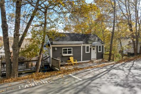 43 Oak Street Boothbay Harbor ME 04538