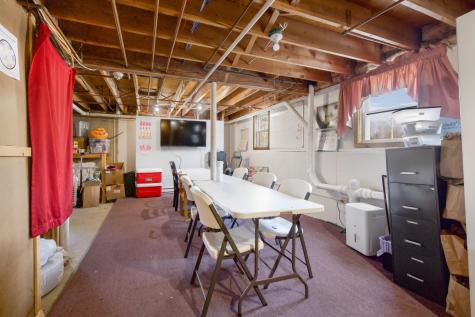 913 Essex Street Bangor ME 04401