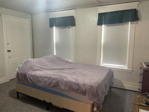 86 Hampshire Street Auburn ME 04210