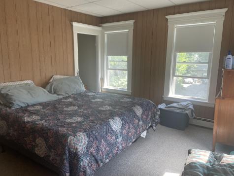 86 Hampshire Street Auburn ME 04210