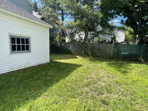 86 Hampshire Street Auburn ME 04210