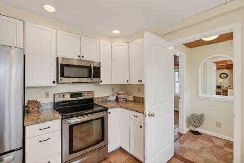 170 W Grand Avenue Old Orchard Beach ME 04064