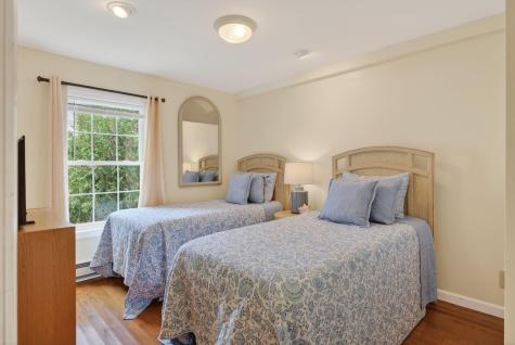 170 W Grand Avenue Old Orchard Beach ME 04064