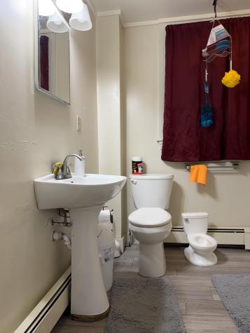 137 S Main Street Auburn ME 04210