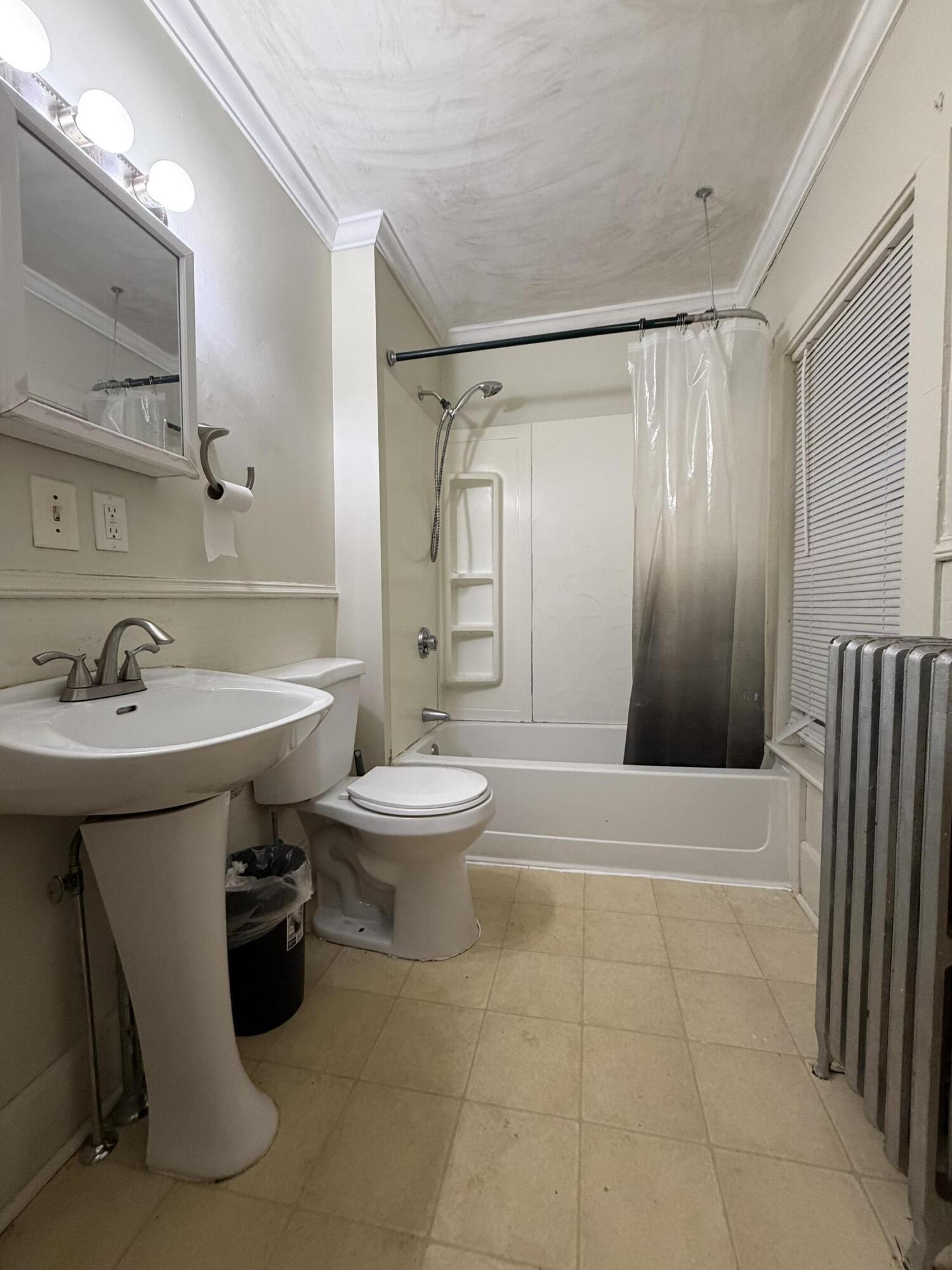 137 S Main Street Auburn ME 04210