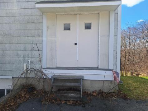 25 Eighth Street Auburn ME 04210