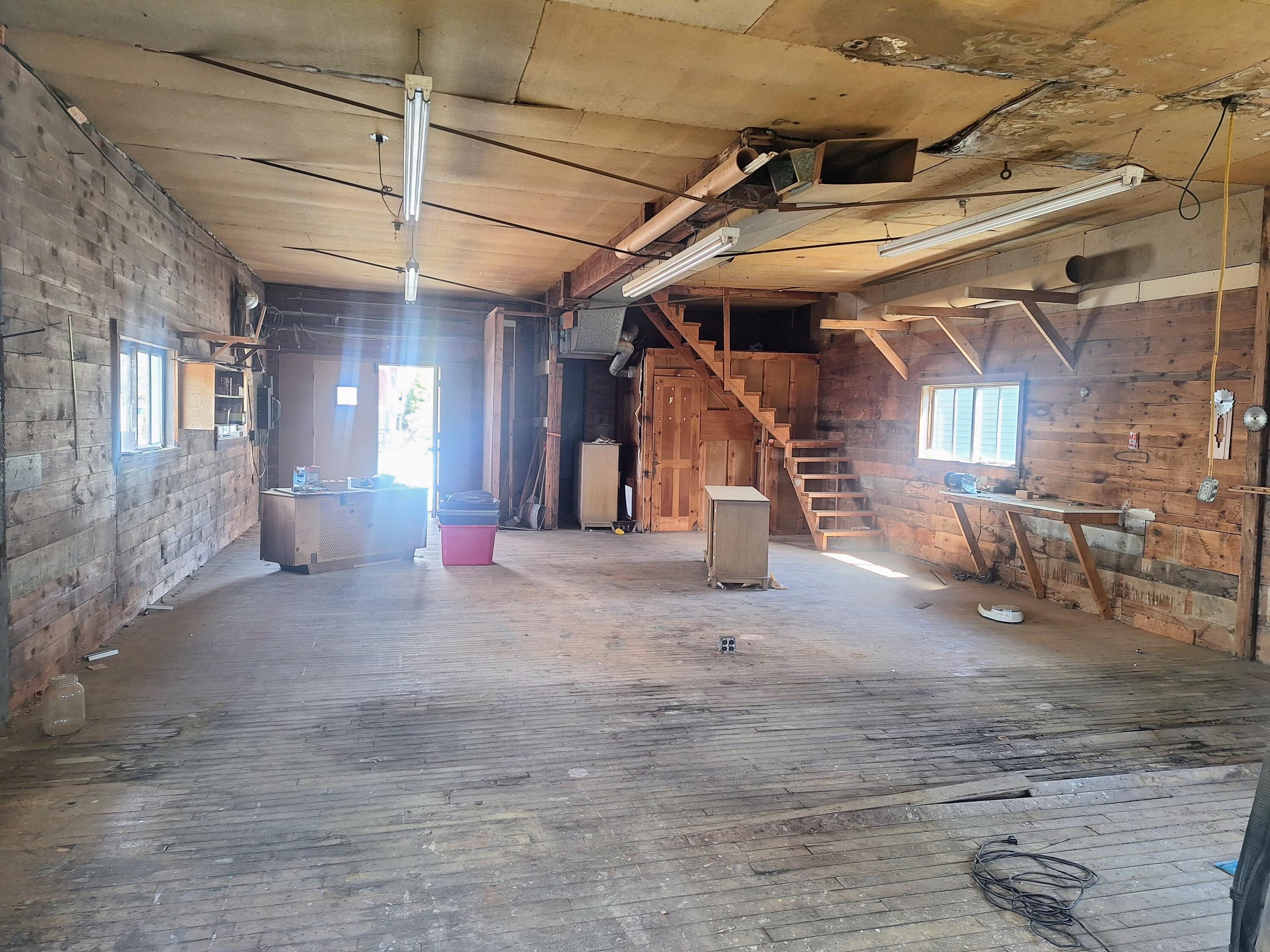 25 Eighth Street Auburn ME 04210