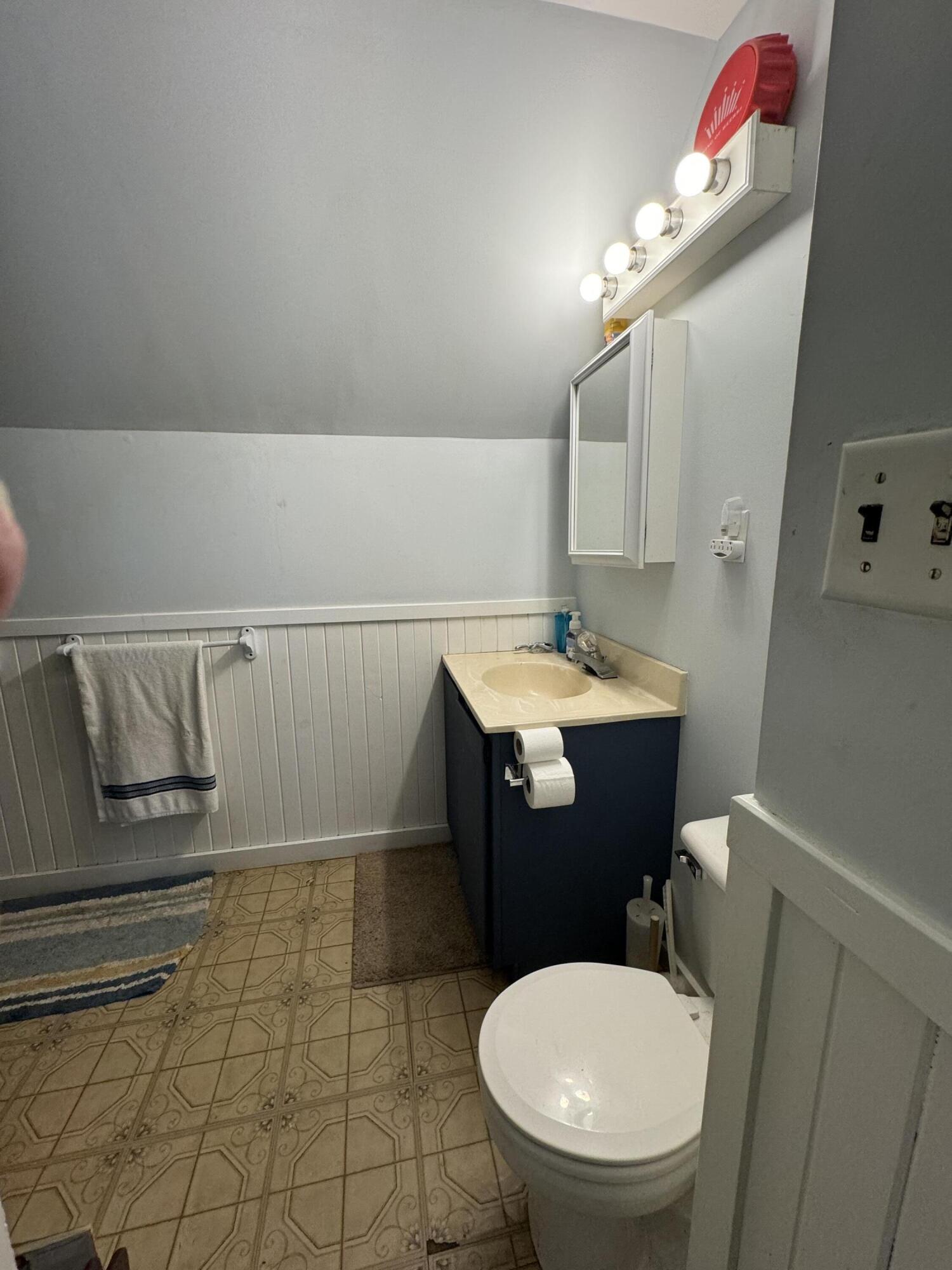 96 Western Avenue Auburn ME 04210