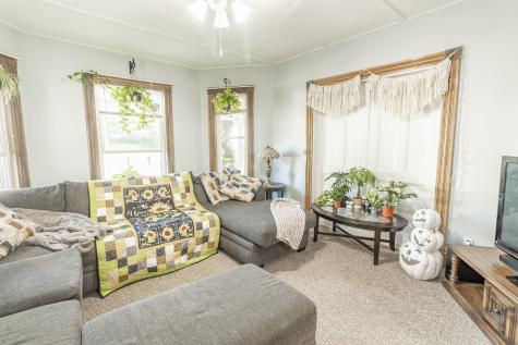 137 S Main Street Auburn ME 04210