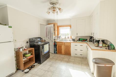 137 S Main Street Auburn ME 04210