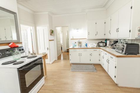 137 S Main Street Auburn ME 04210