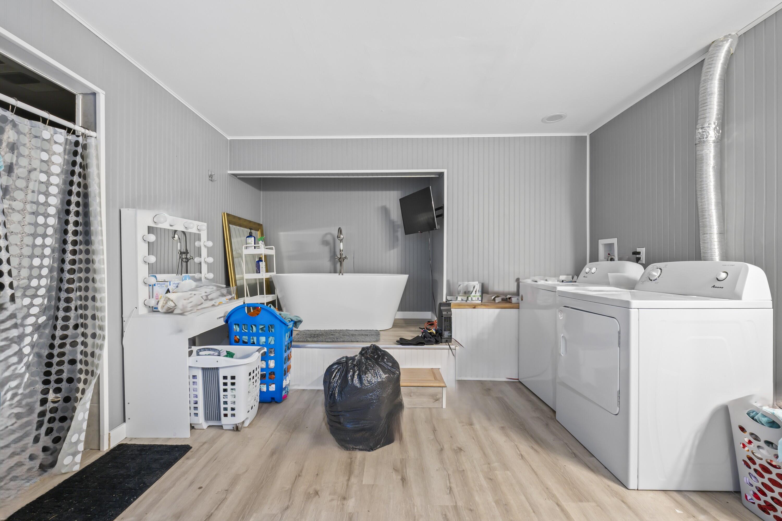 102 Manning Drive West Gardiner ME 04345