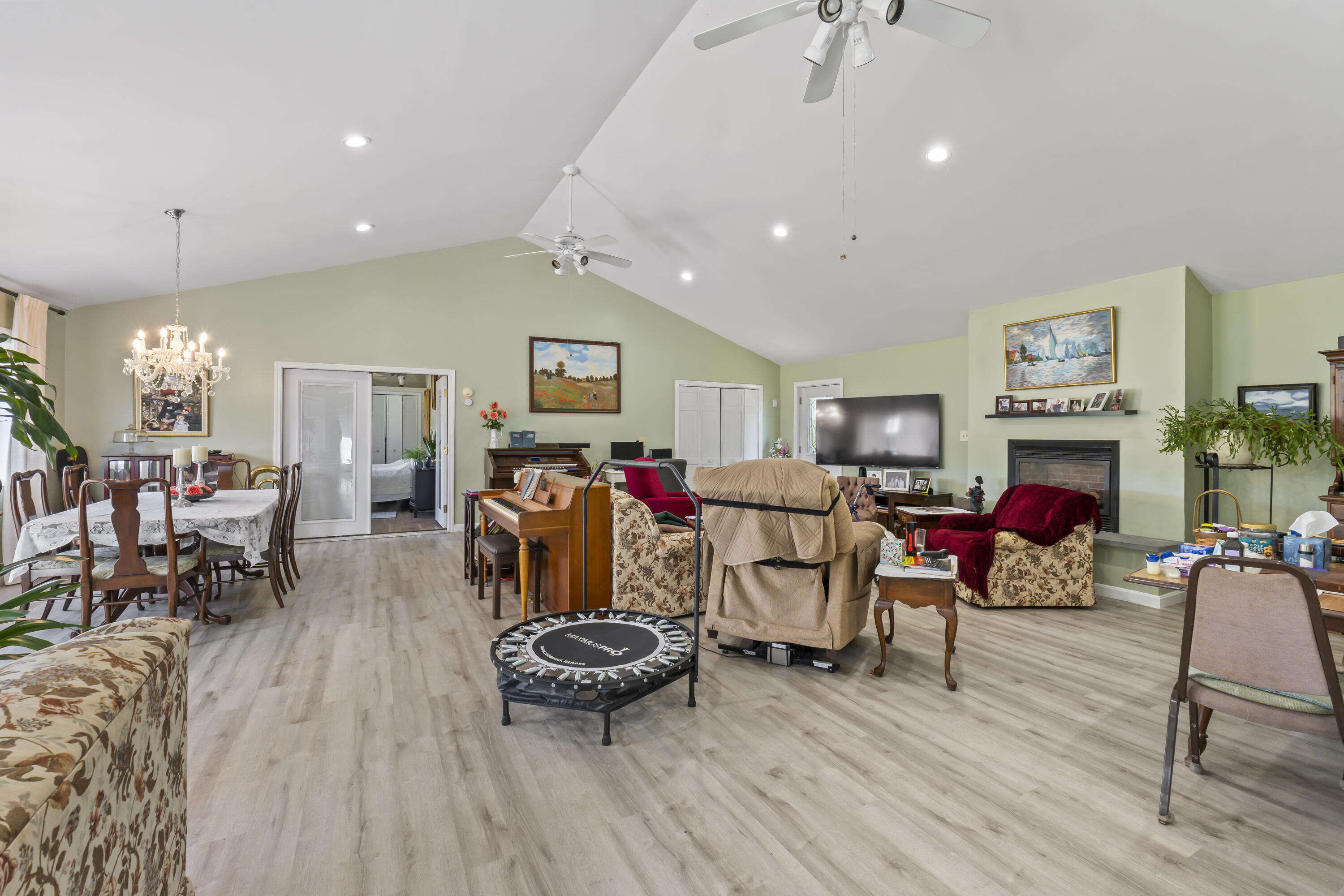 102 Manning Drive West Gardiner ME 04345