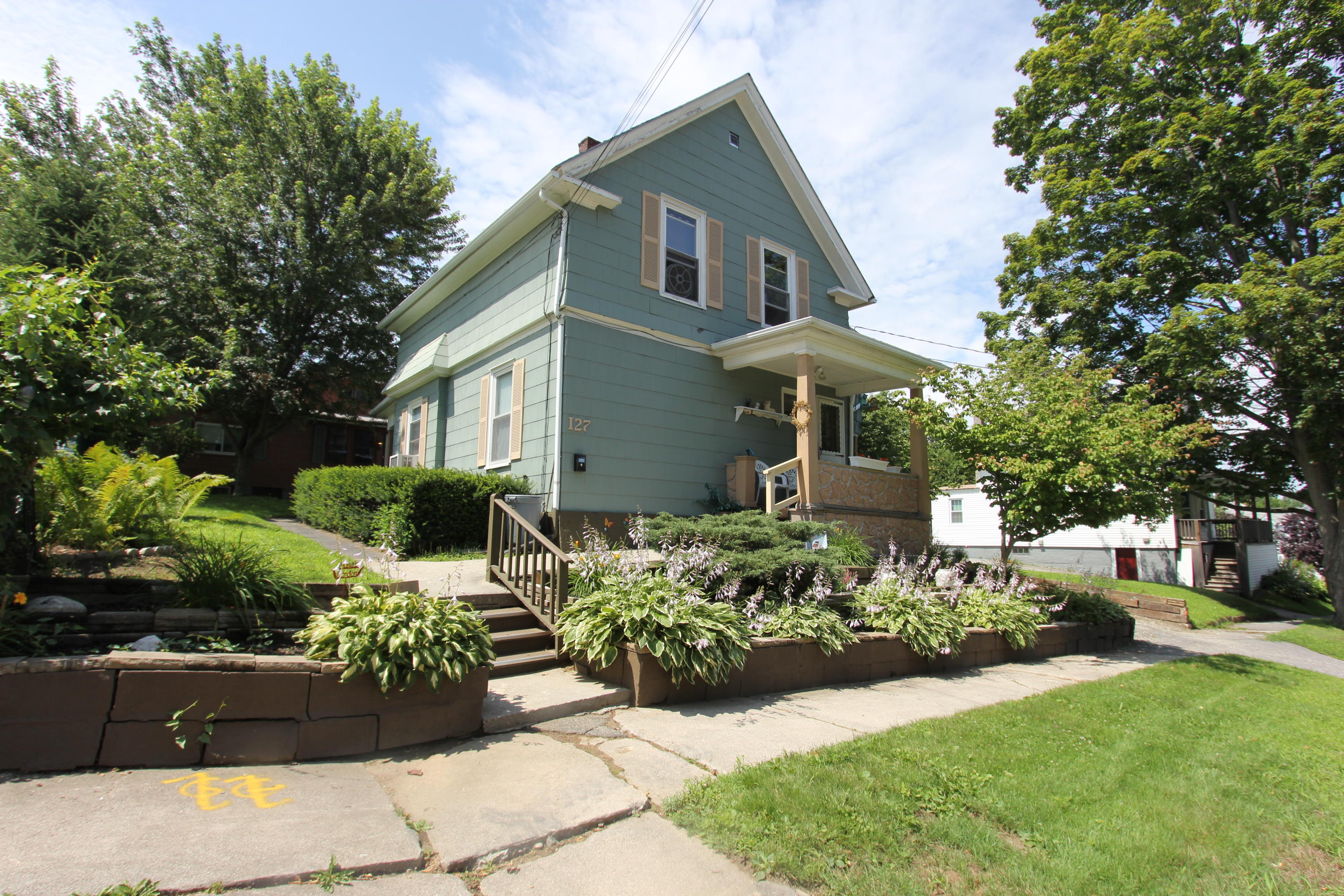127 Sixth Street Auburn ME 04210