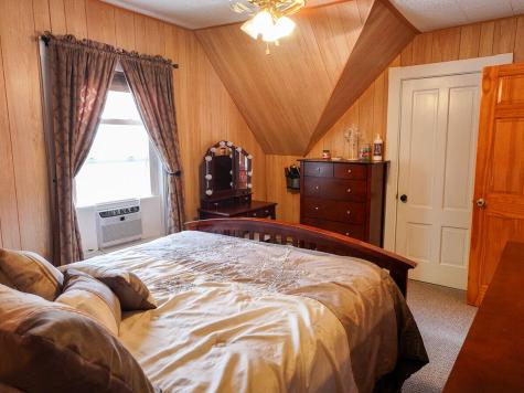 18 College Street Lewiston ME 04240