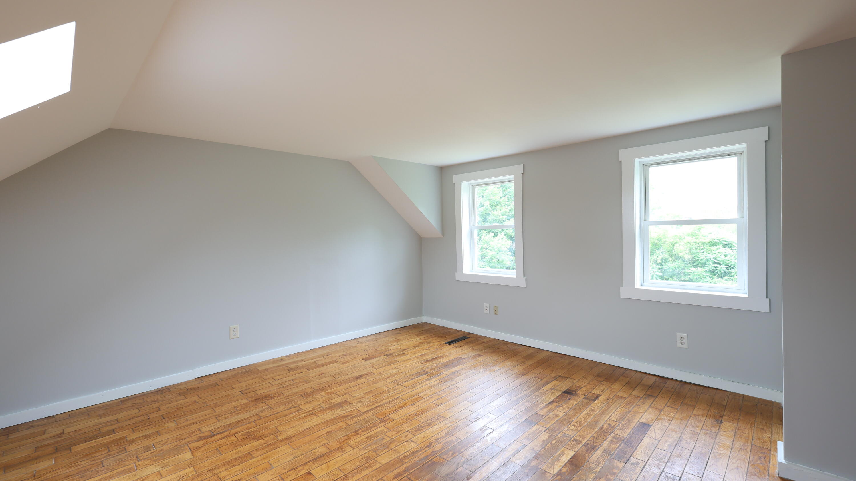 1146 Post Road Bowdoinham ME 04008