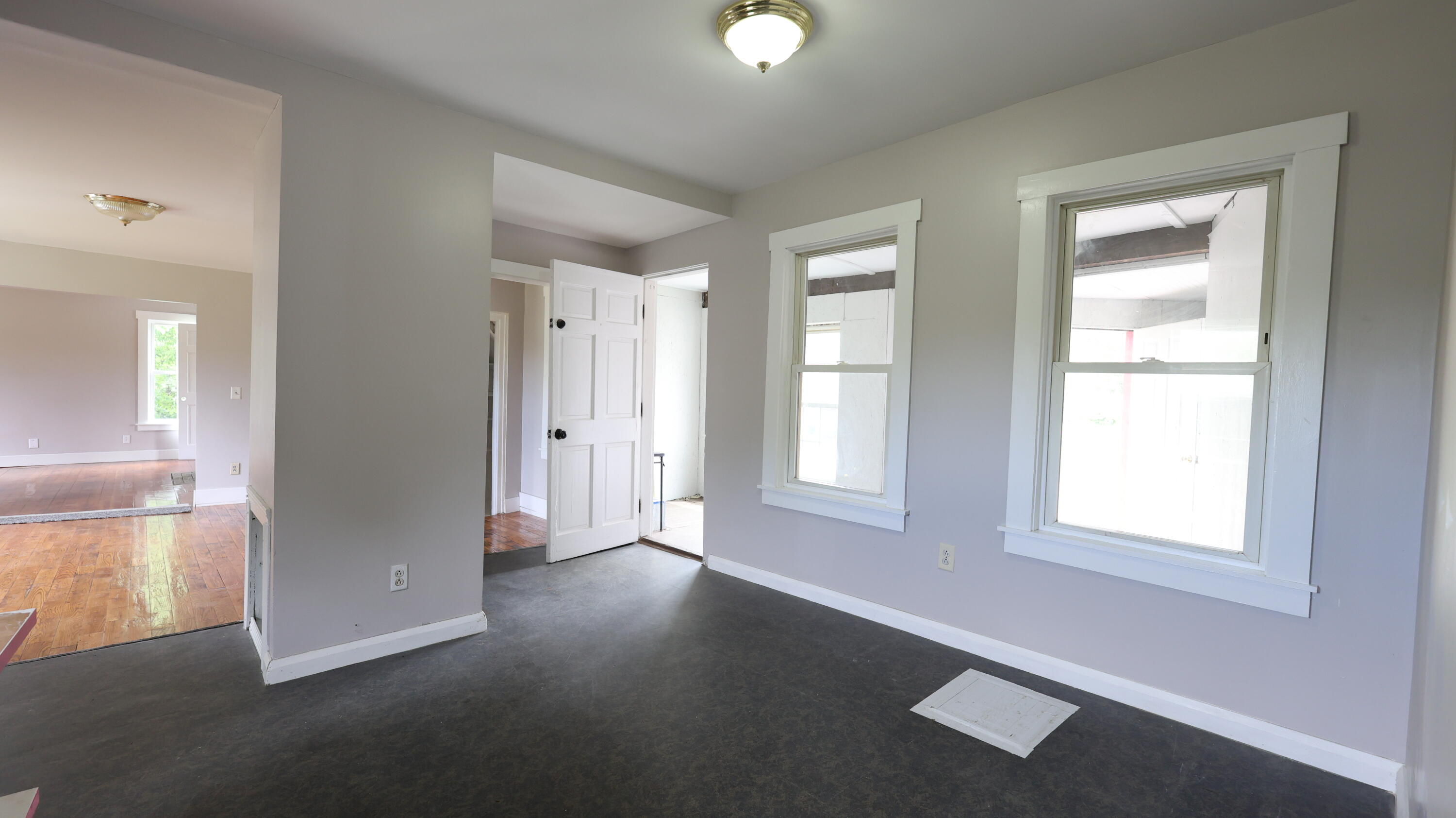 1146 Post Road Bowdoinham ME 04008