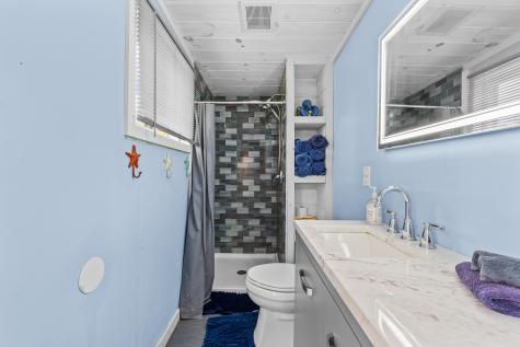 15 Summer Breeze York ME 03909