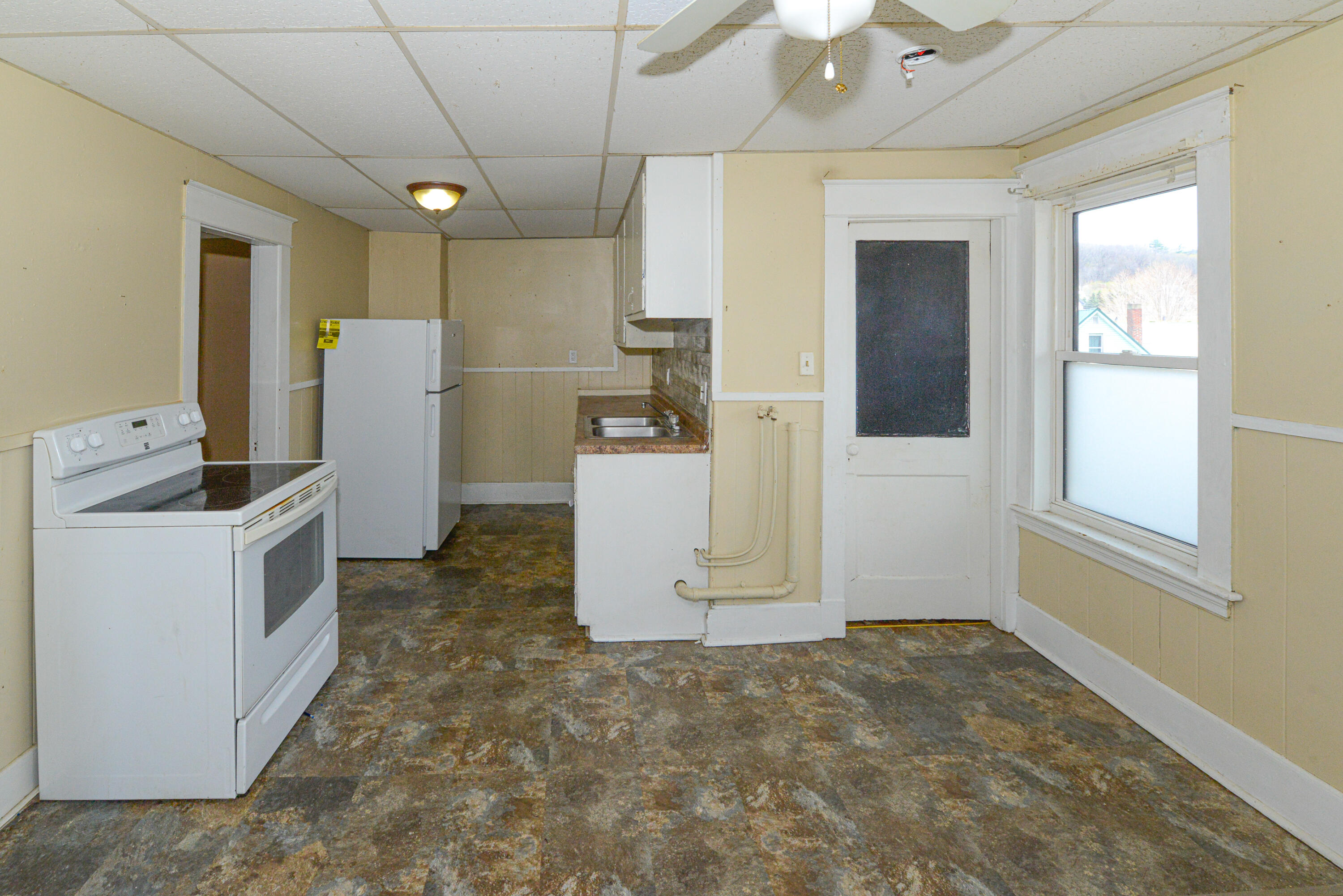 11 Holman Avenue Mexico ME 04257