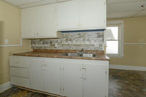 11 Holman Avenue Mexico ME 04257