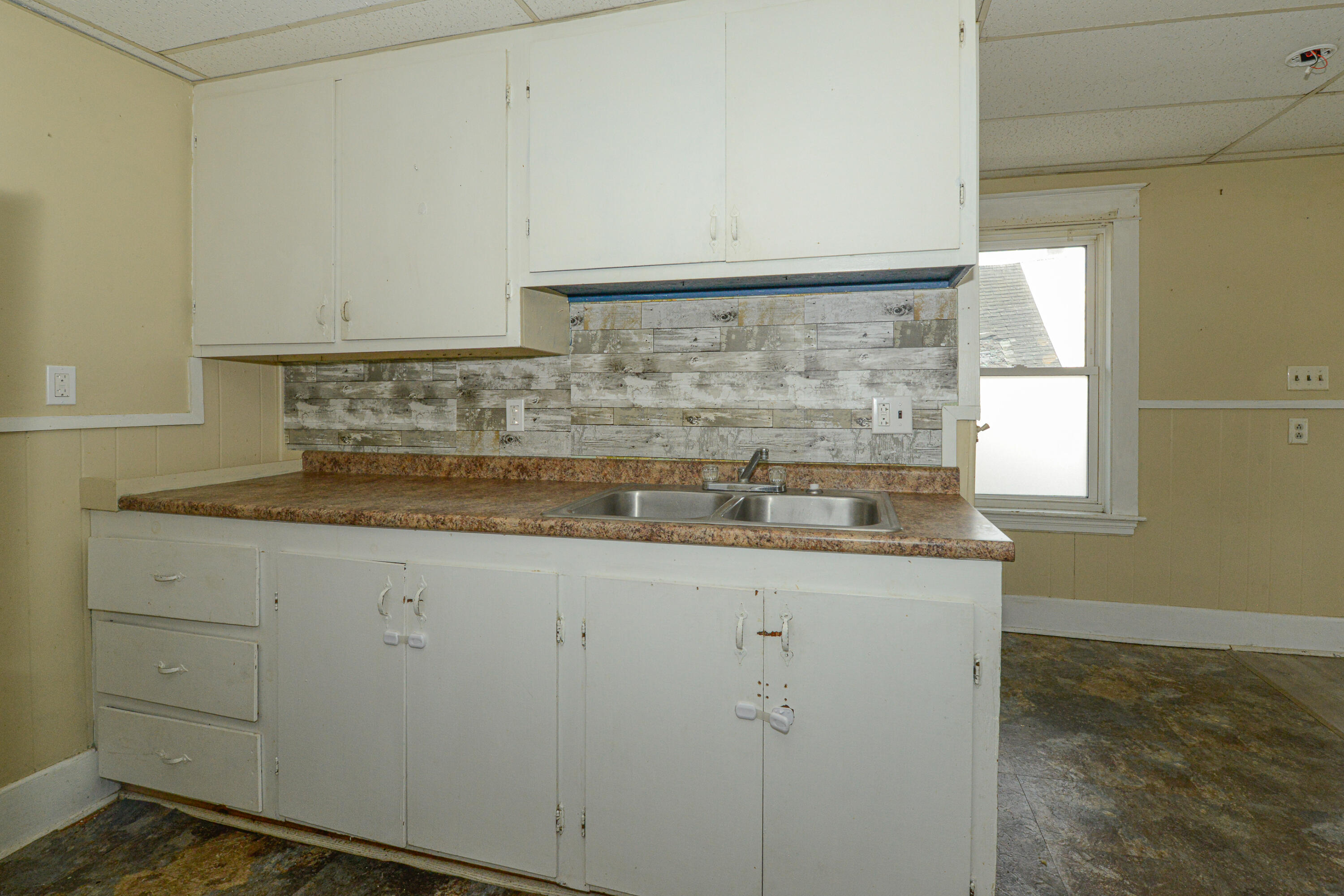11 Holman Avenue Mexico ME 04257