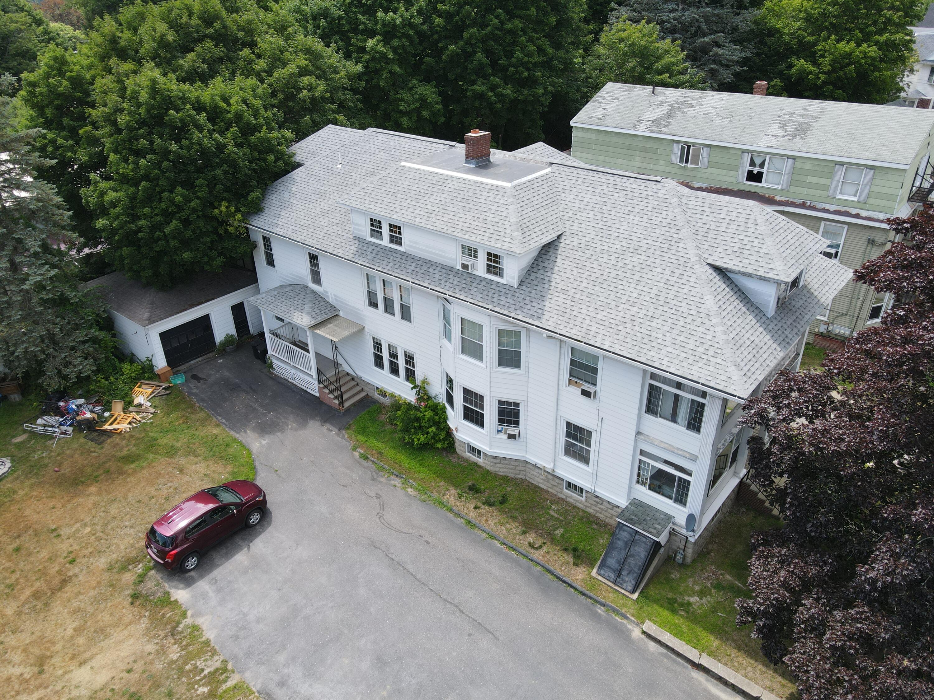 89 ster Street Lewiston, ME