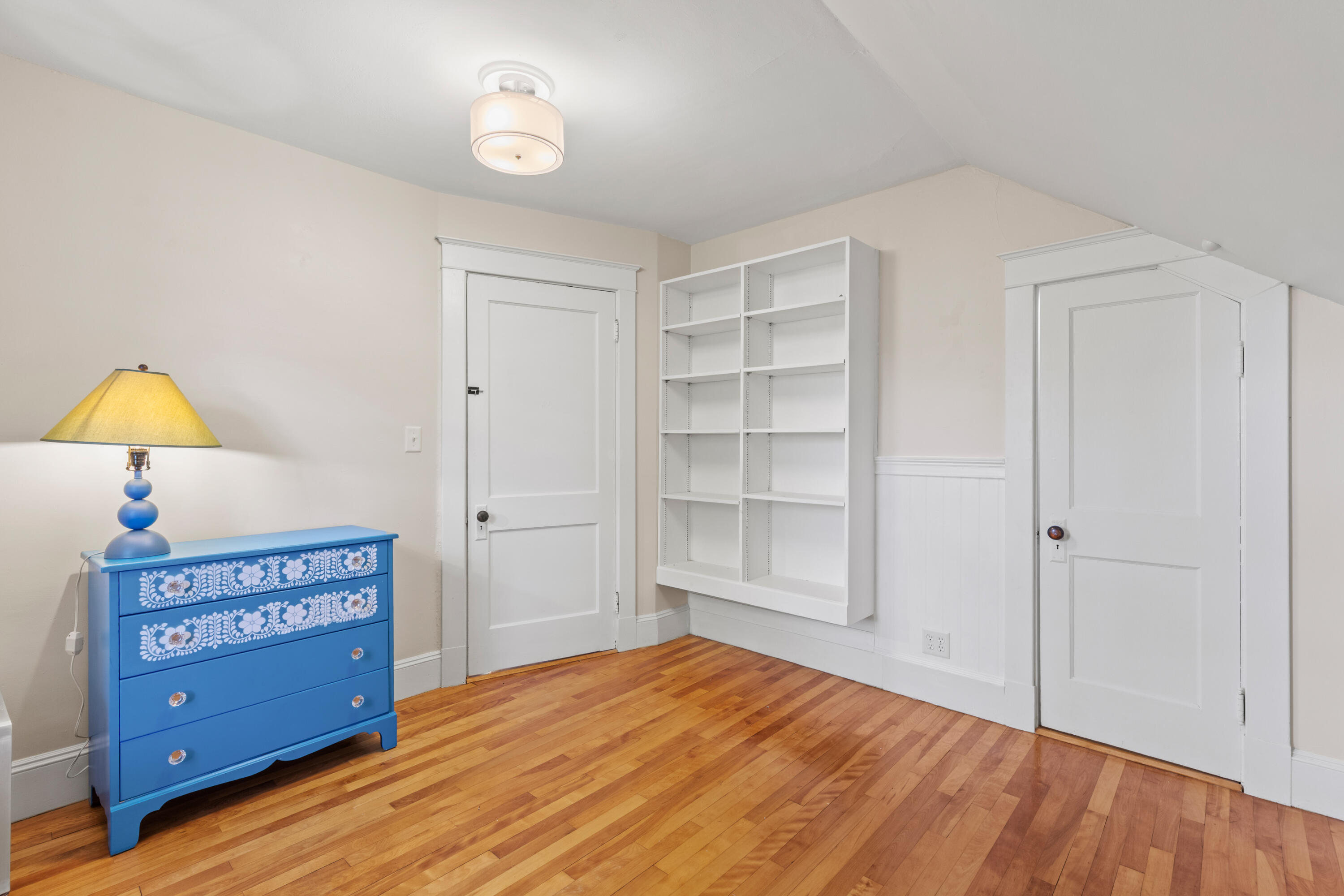 32 Hillis Street Portland ME 04103