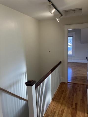 32 Hillis Street Portland ME 04103