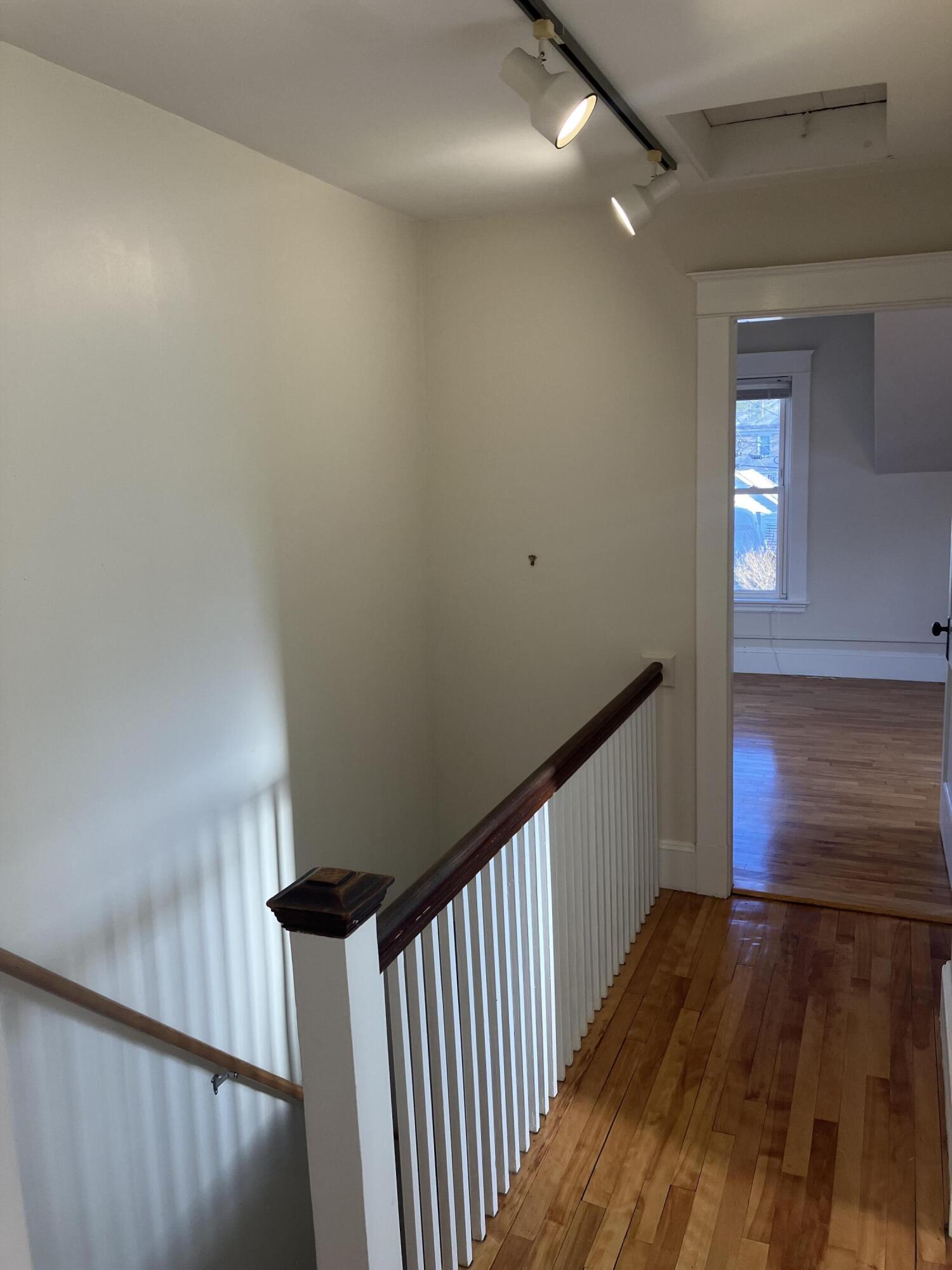 32 Hillis Street Portland ME 04103