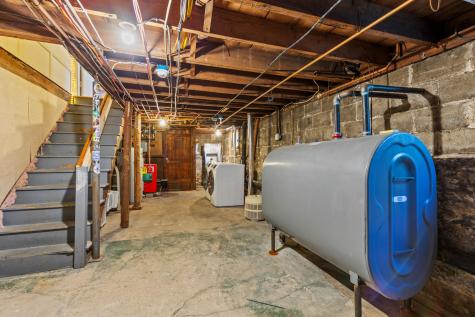 32 Hillis Street Portland ME 04103