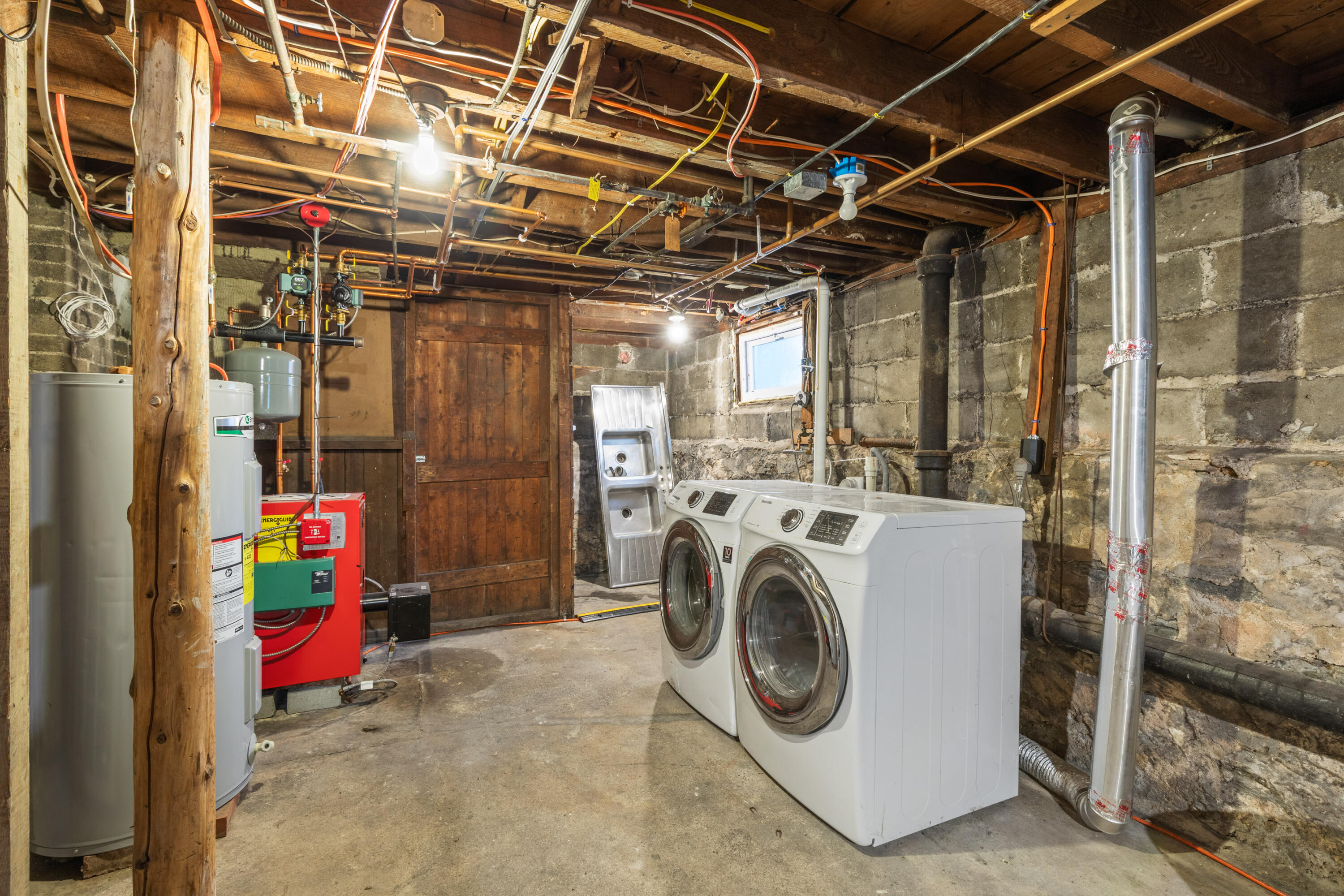 32 Hillis Street Portland ME 04103