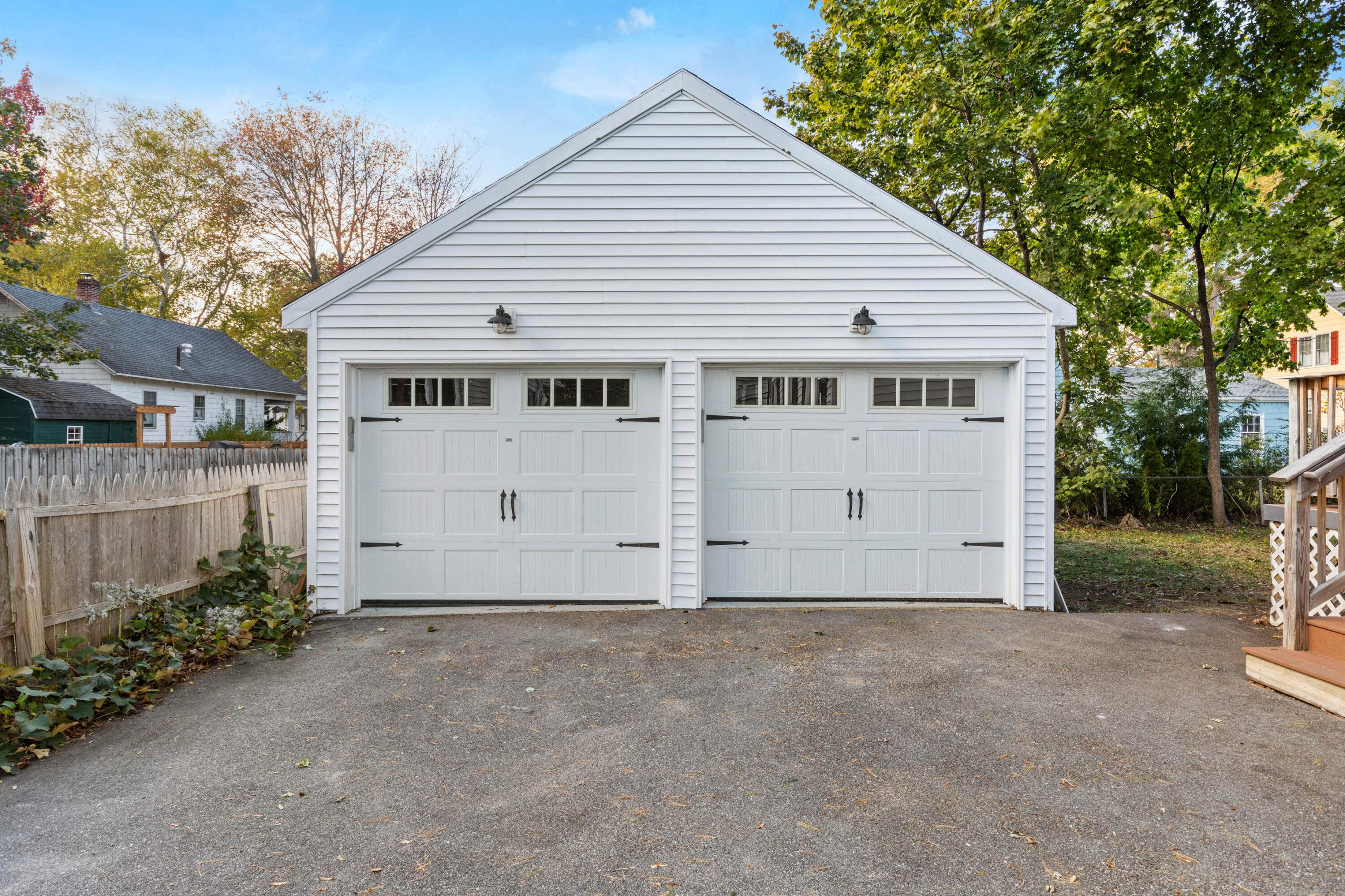 32 Hillis Street Portland ME 04103