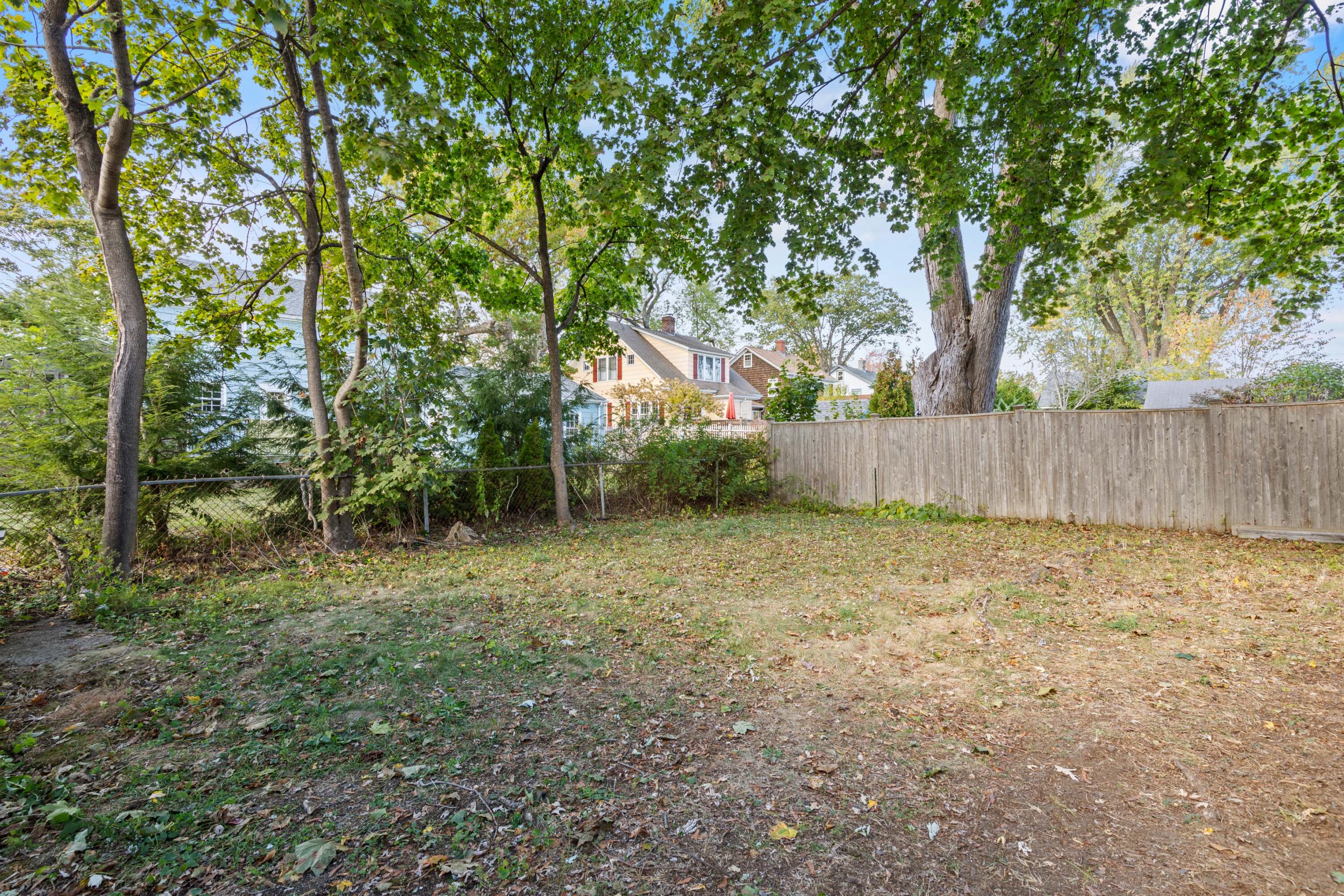 32 Hillis Street Portland ME 04103