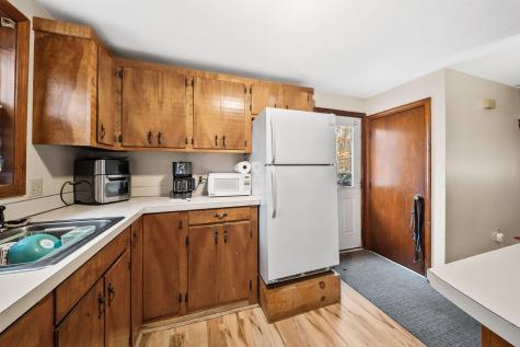 343 Shaker Road Gray ME 04039