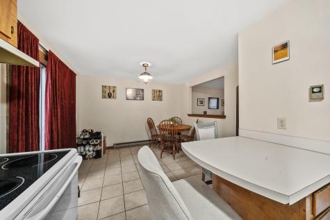 343 Shaker Road Gray ME 04039