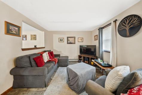 343 Shaker Road Gray ME 04039