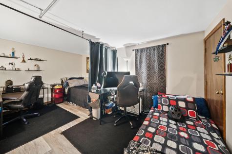 343 Shaker Road Gray ME 04039