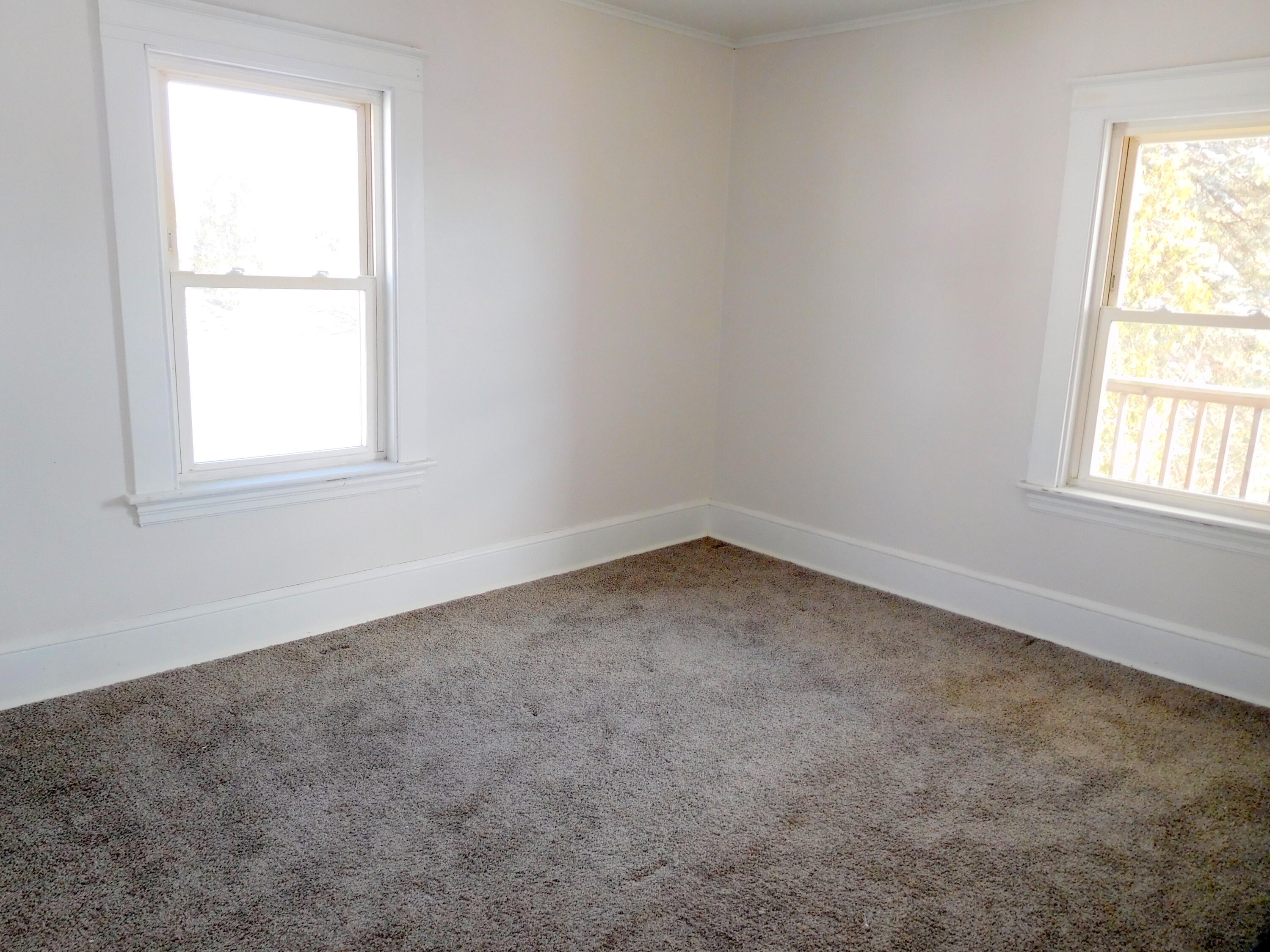 85 Androscoggin Avenue Lewiston ME 04240