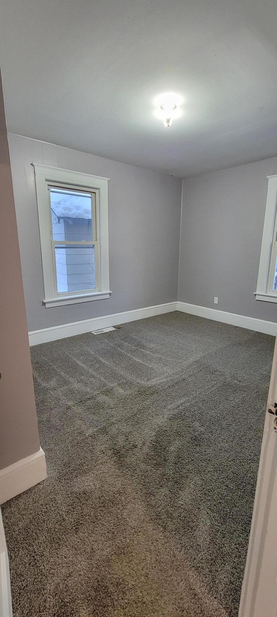 85 Androscoggin Avenue Lewiston ME 04240