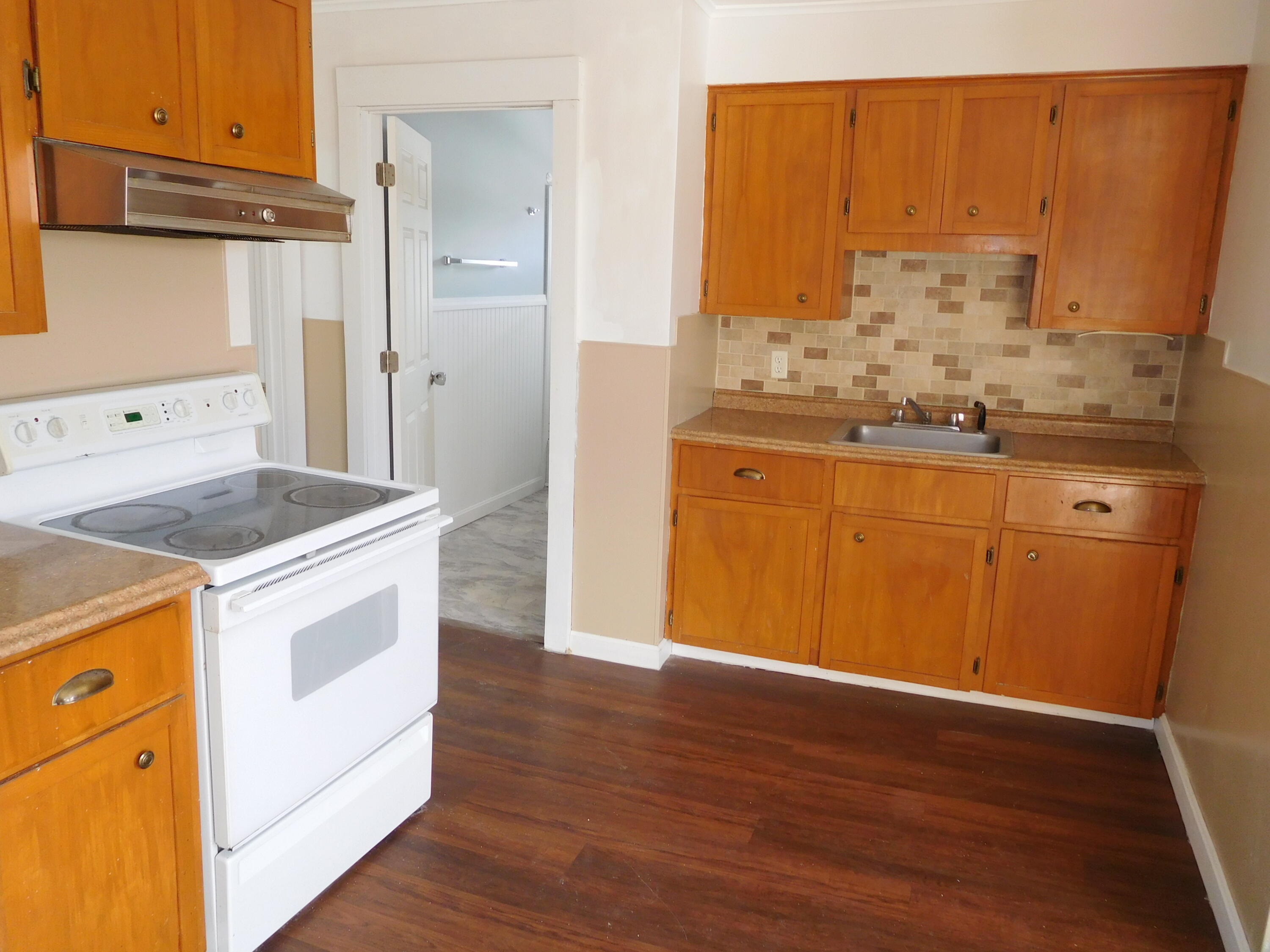 85 Androscoggin Avenue Lewiston ME 04240