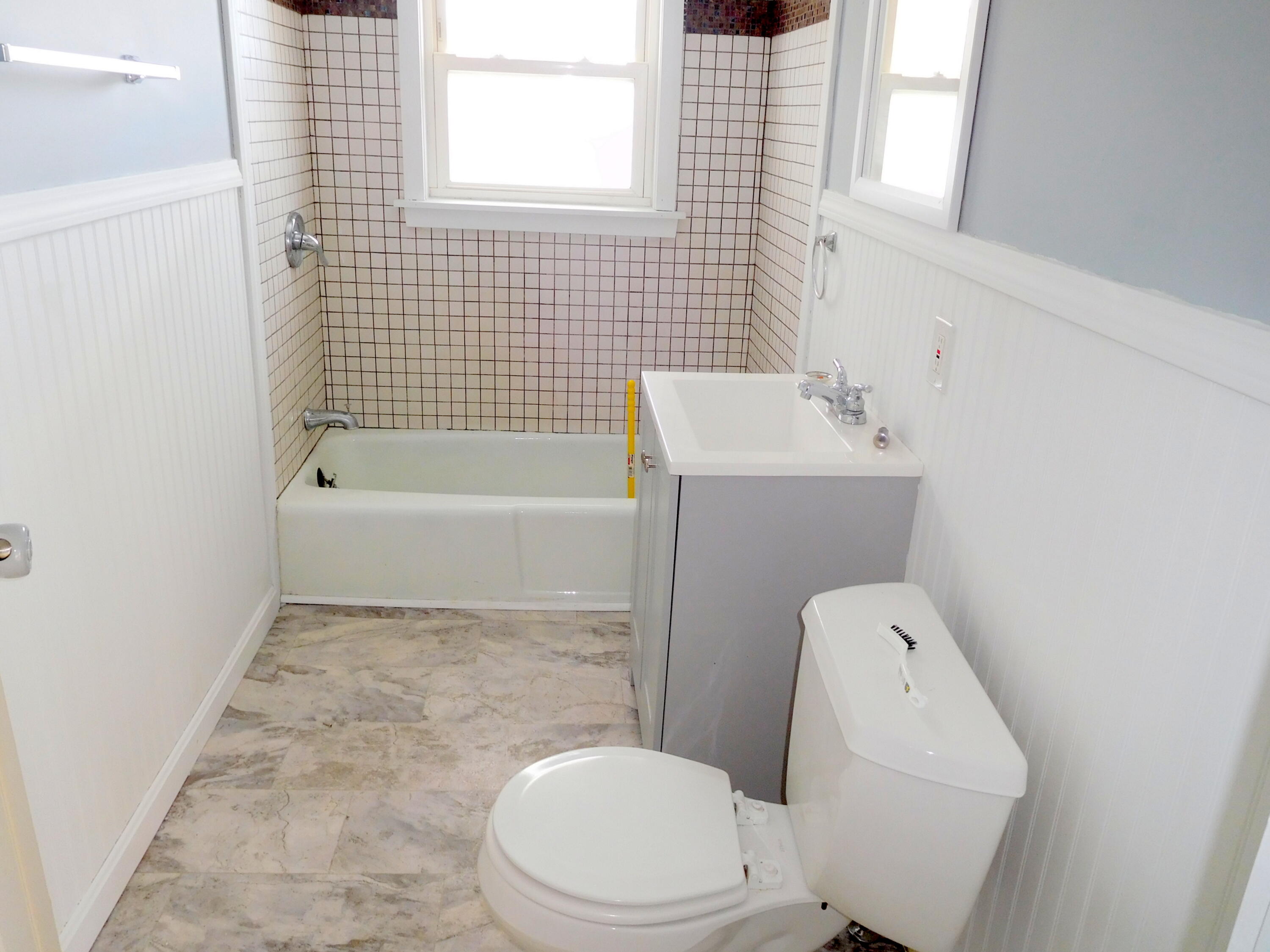85 Androscoggin Avenue Lewiston ME 04240